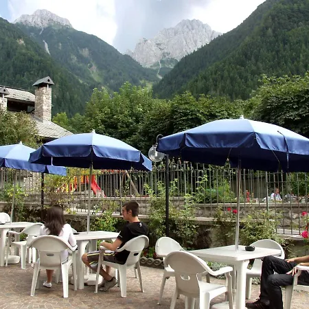 Hotel Pineta 3*