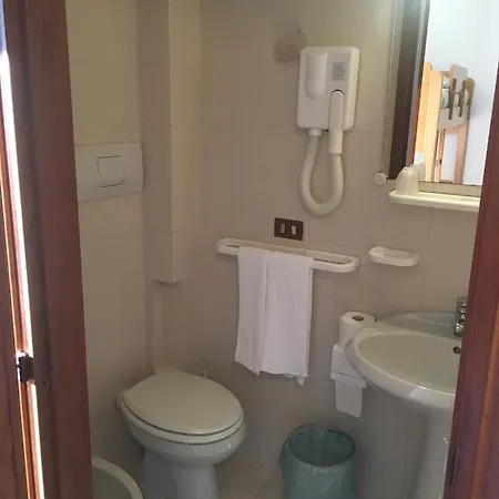 Hotel Pineta 3*